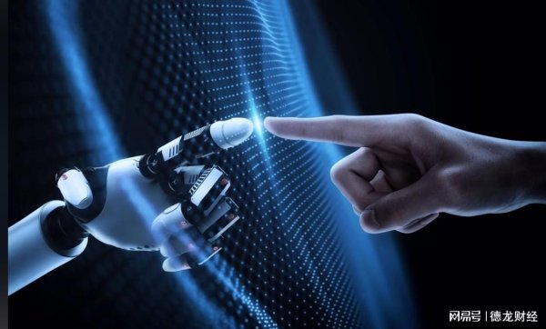 股票配资学 杨德龙：2026年牛市进入新阶段 把握科技创新带来的投资机会